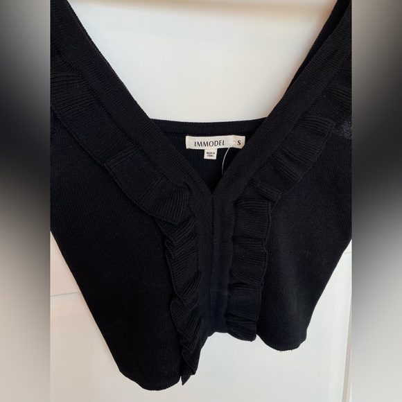 Ruffled crop top black - Picture 2 of 5